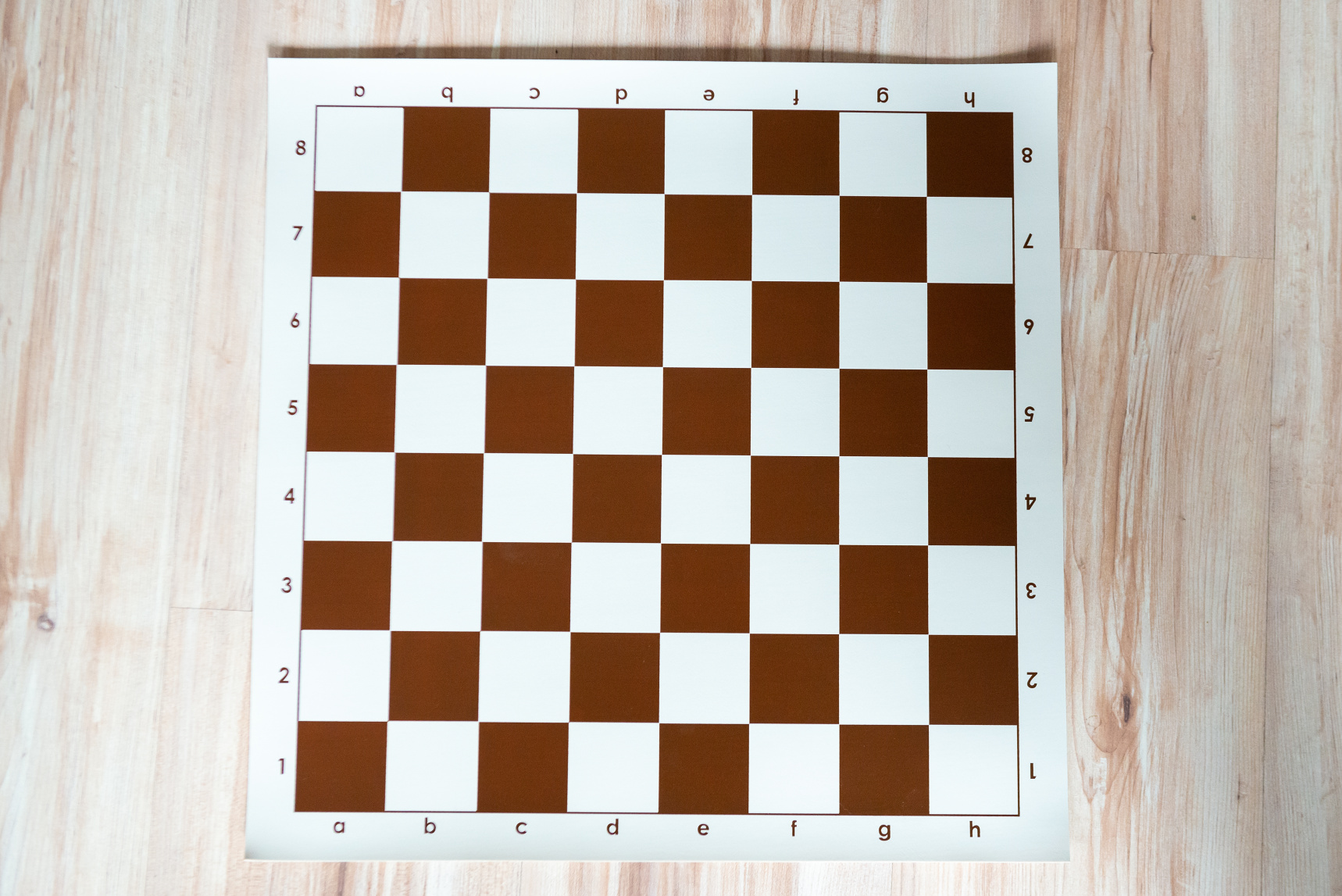 Rolovacia šachovnica hnedá