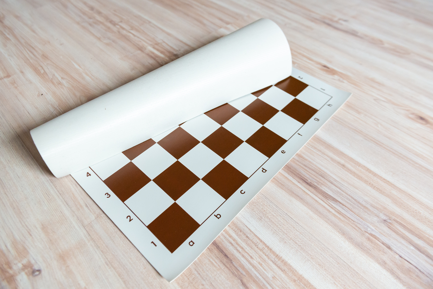 Rolovacia šachovnica hnedá