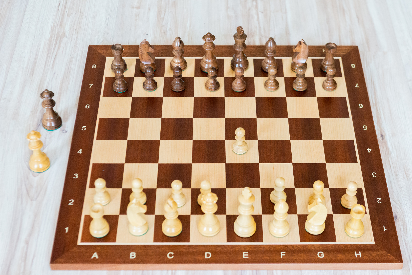 Drevená šachová súprava javor PROFESIONÁL