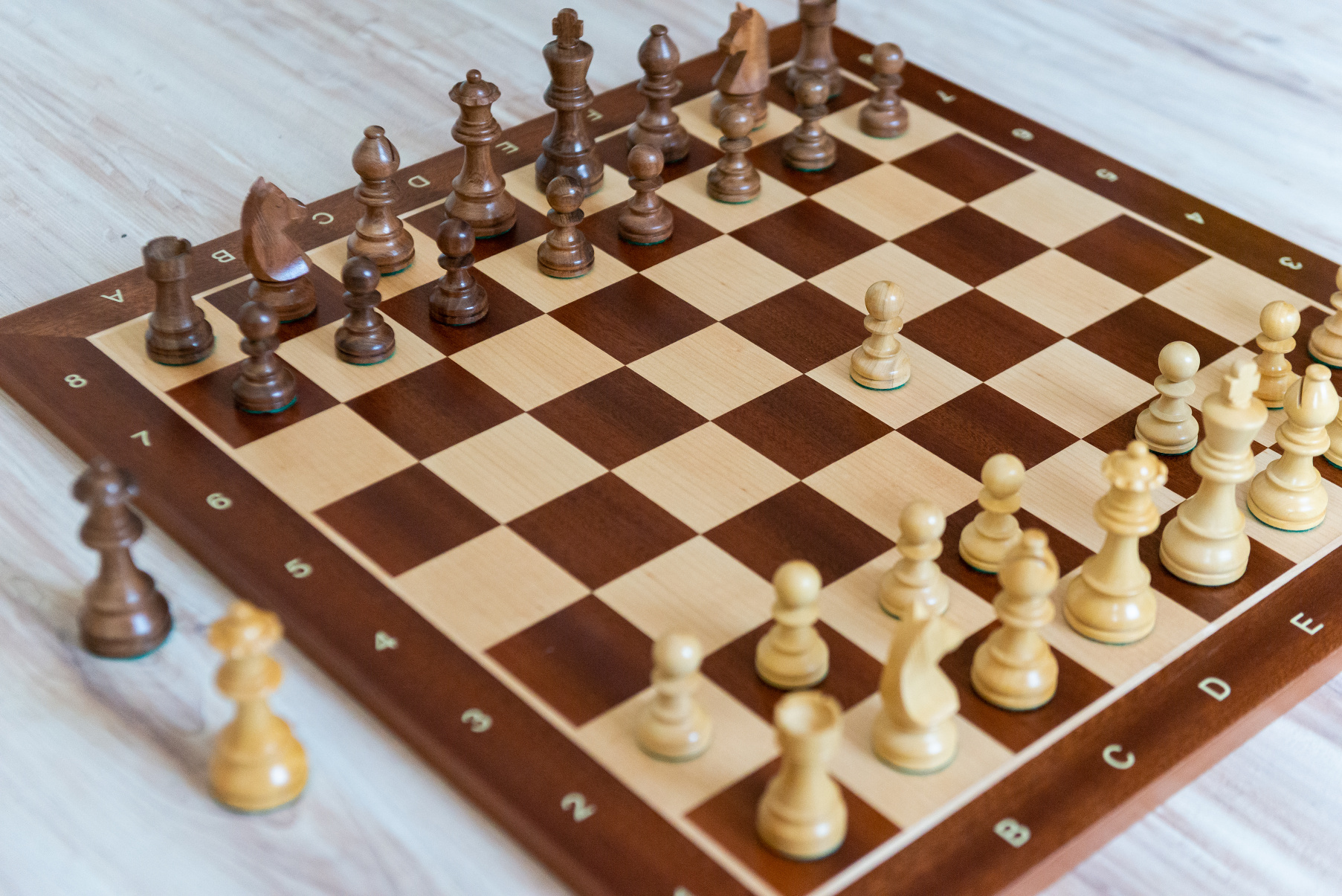 Drevená šachová súprava javor PROFESIONÁL