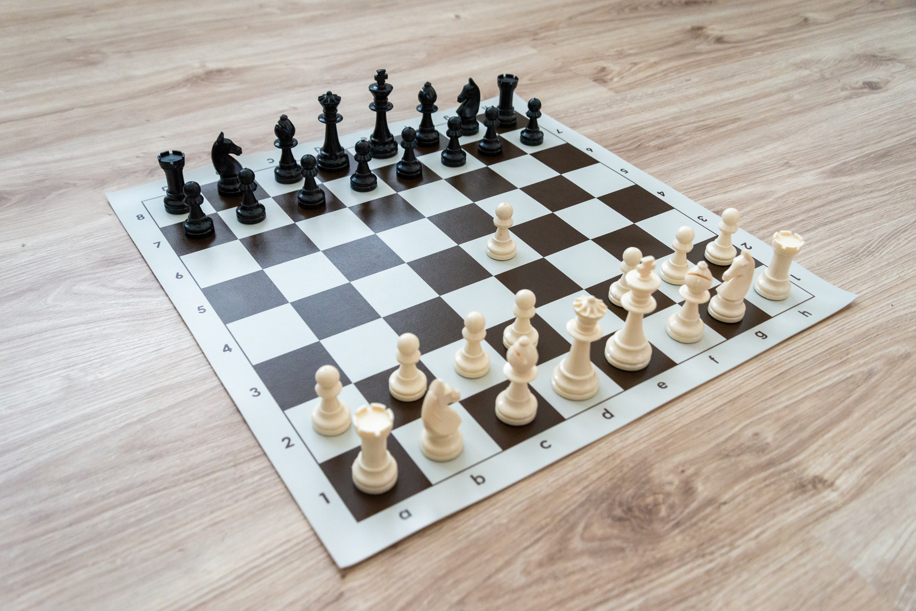 Šachová súprava Staunton komplet veľká hnedá