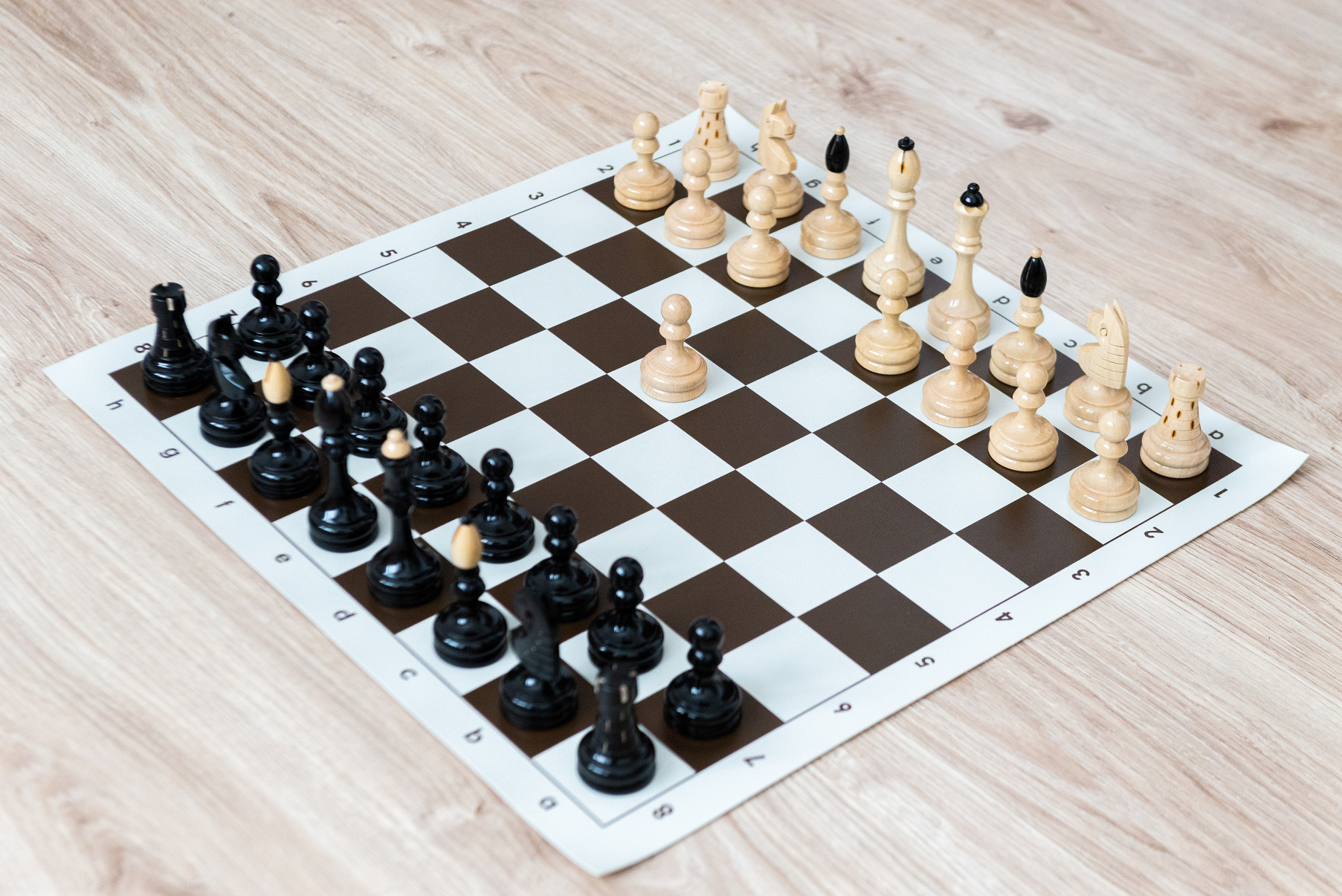 Česká klubovka Original s hnedou šachovnicou