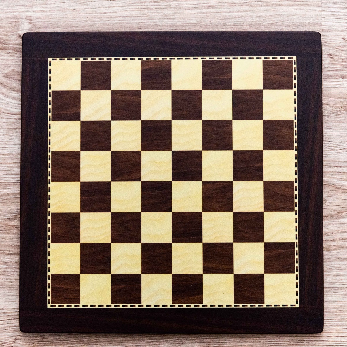 Dřevěná šachovnice LUX hnedá střední