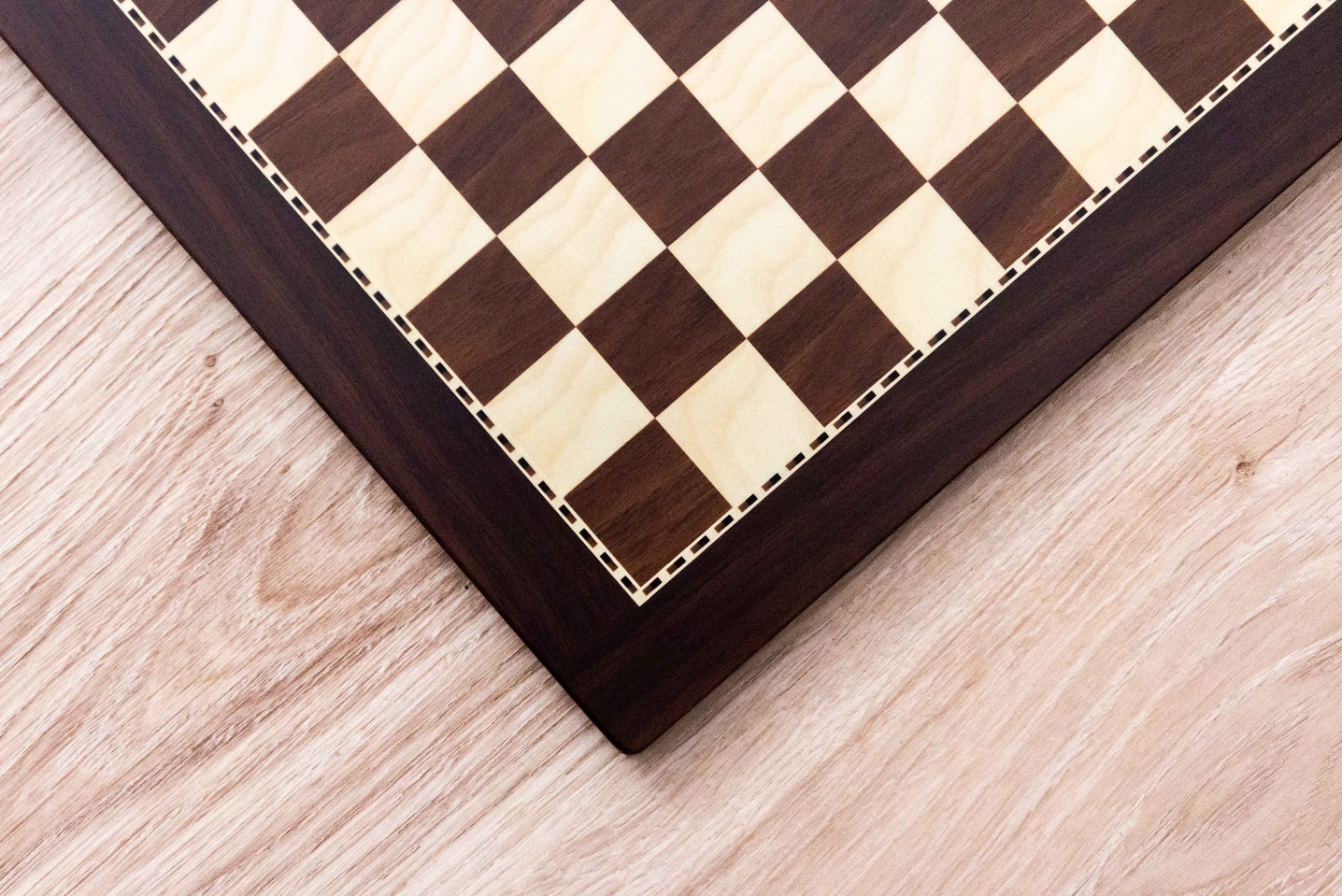 Dřevěná šachovnice LUX hnedá malá