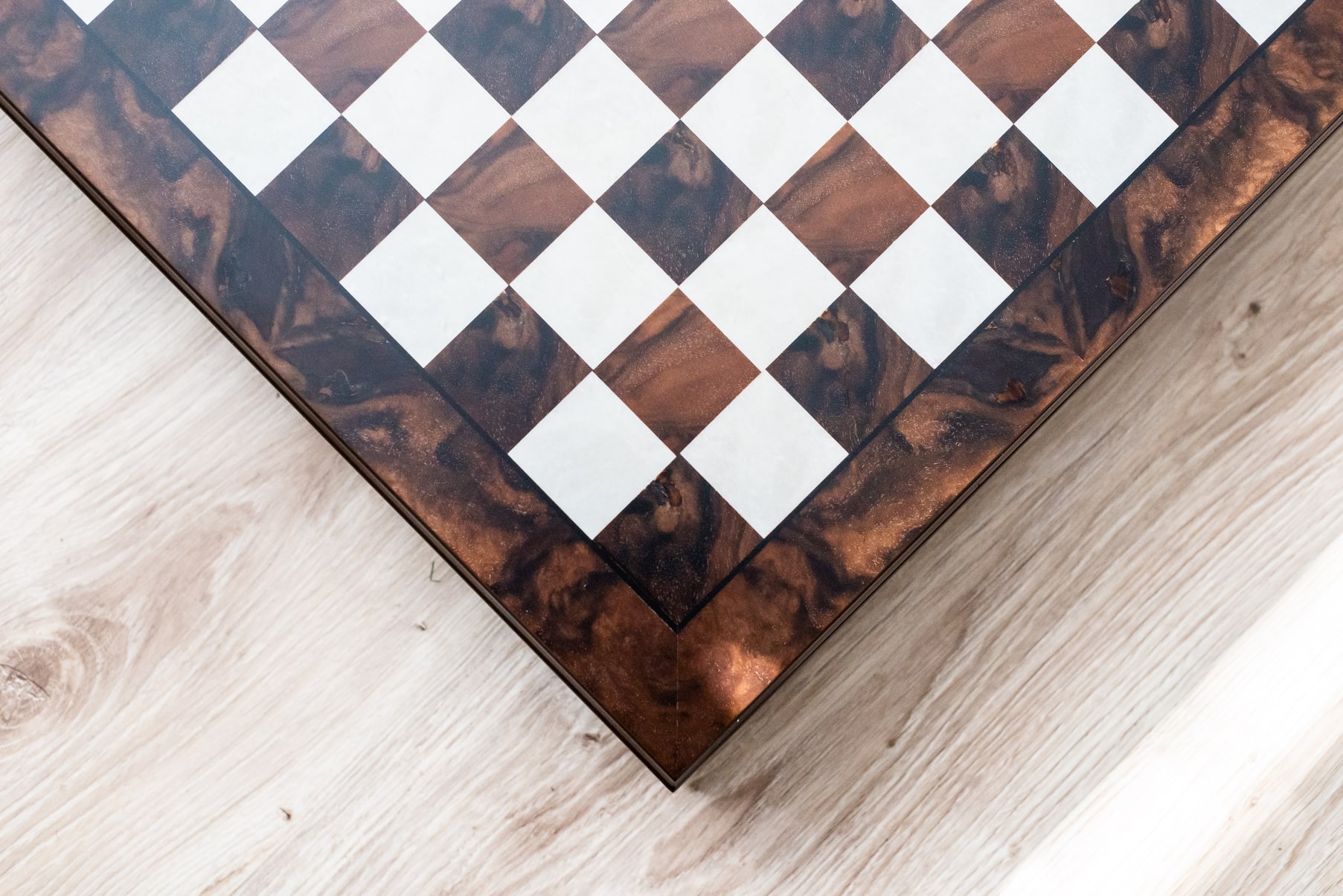 Dřevěná šachovnice Flavio box