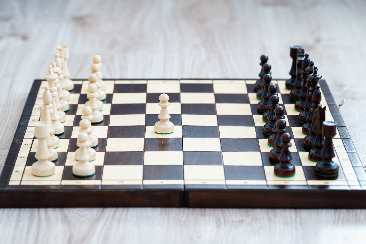 Dřevěné šachy Chess Club
