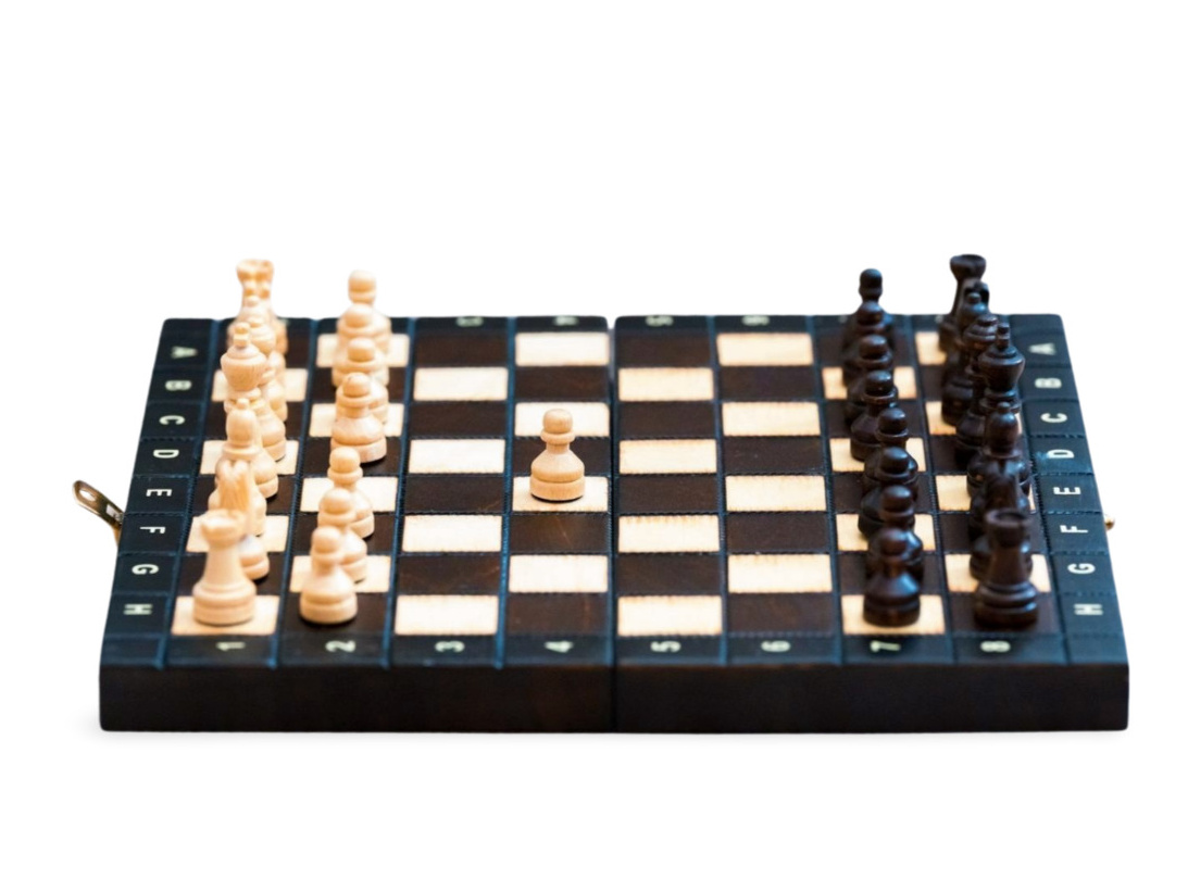 Dřevěné šachy a Backgammon malé