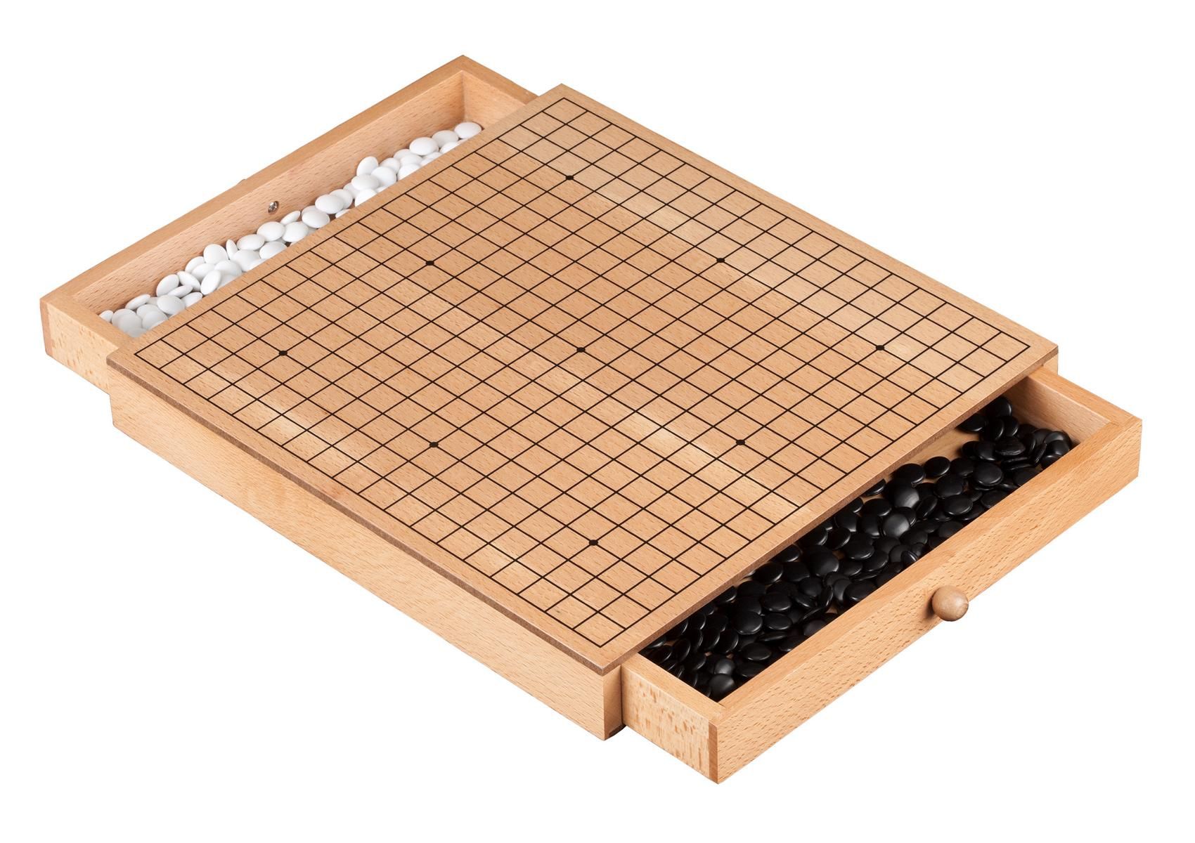 Go v drevenej krabičke