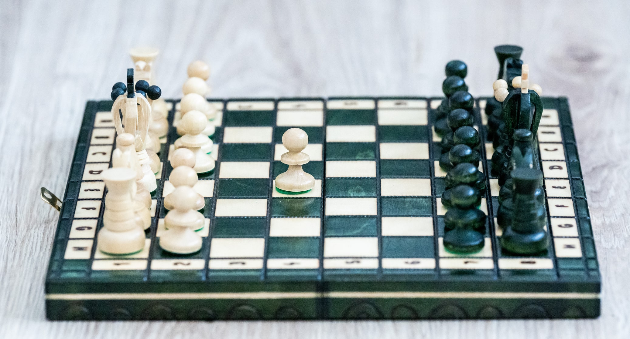 Drevené šachy Rosa zelené