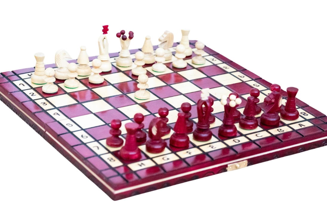 Drevené šachy Timbela červené