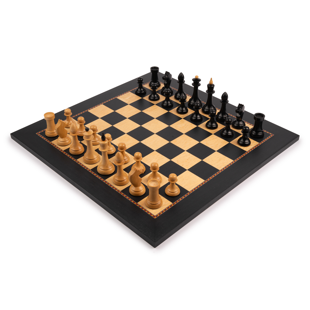 The Queen's Gambit Official Set detail