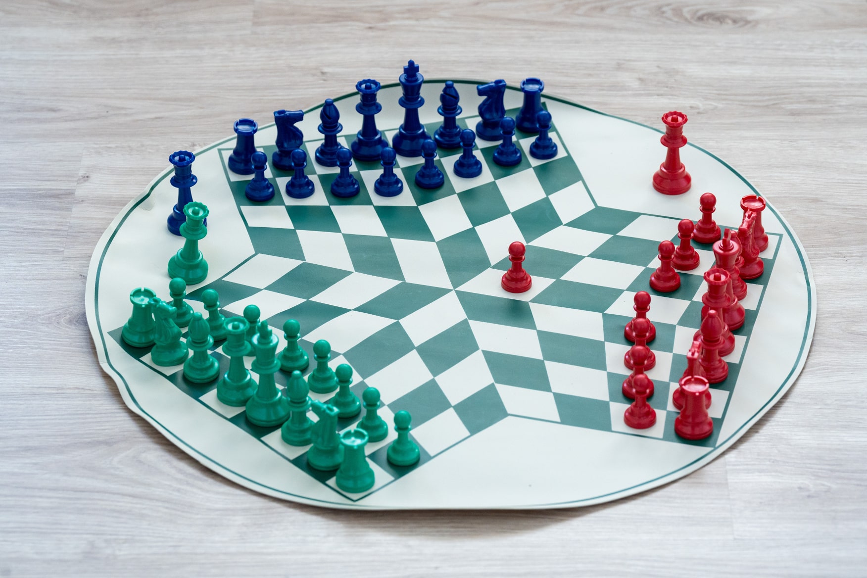 Party šachy pre troch – vinyl