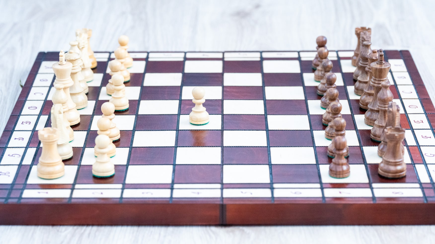 Drevený šach Profesionál