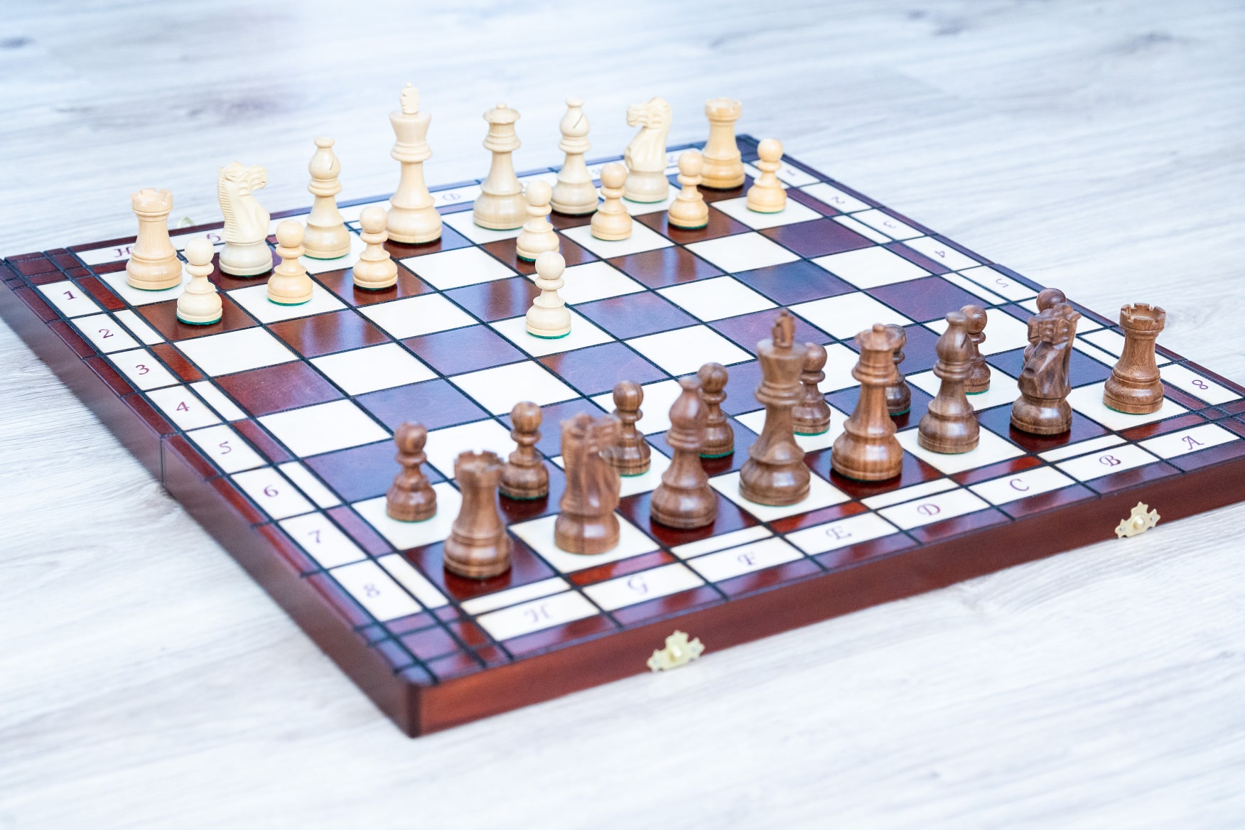 Drevený šach Profesionál