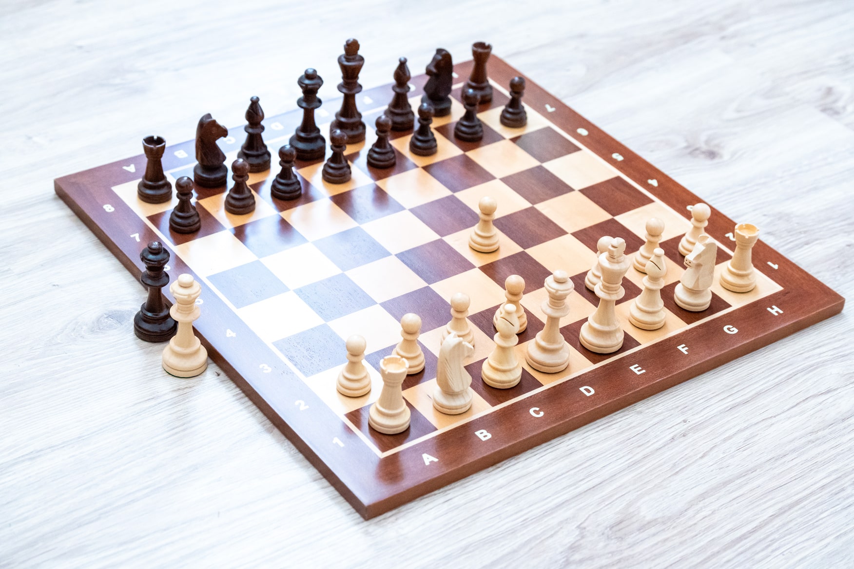 Drevené šachy Lunaris