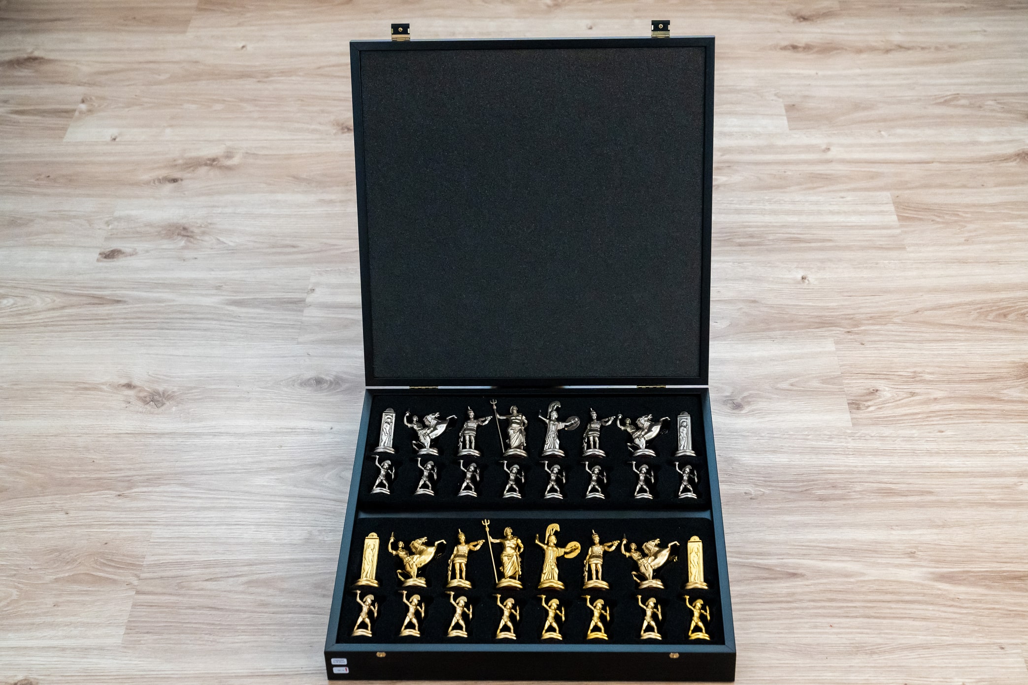 Bronzová šachovnica Grécka mytológia